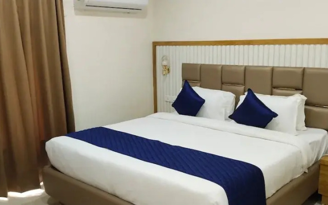 Eastin De Royale