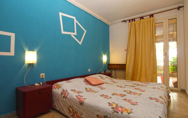 Apartment 1954