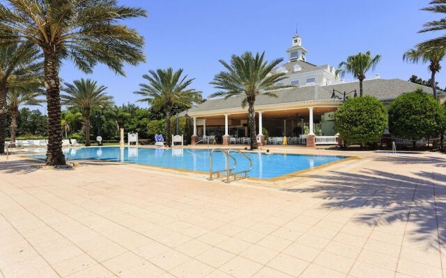 Cabana Court in Reunion Resort 3 Br condo by RedAwning