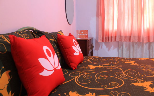 Cendana Mulia Hostel