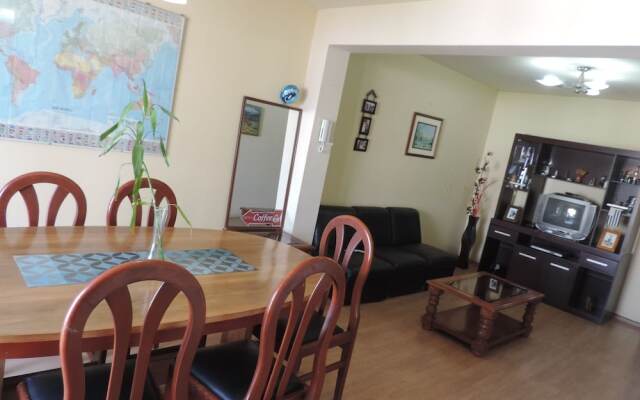 Transit Home Bed And Breakfast - Adults Only