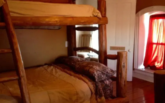 Tallgrass Lodge