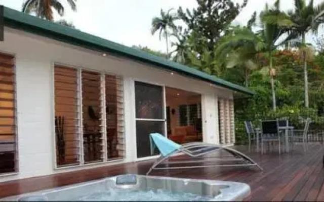 Port Douglas Hideaway Villas