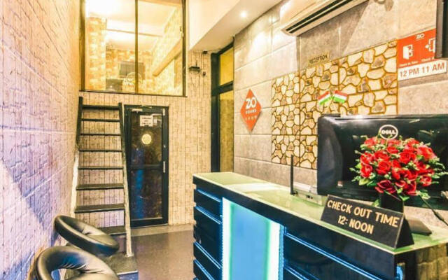 ZO Rooms Esplanade SN Banerjee Road