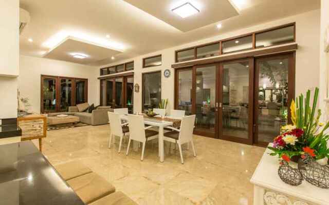 Club Corner Residence by Nagisa Bali