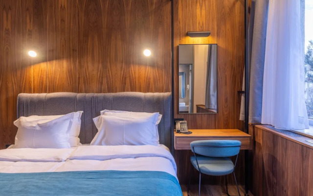 SQUARE by Margo Hotel