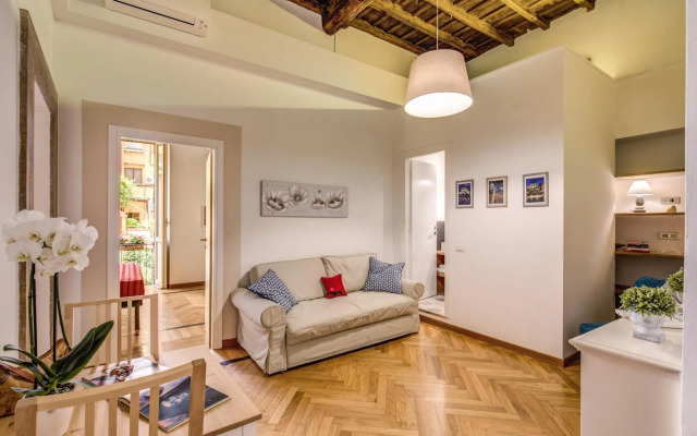 Tritone Top House