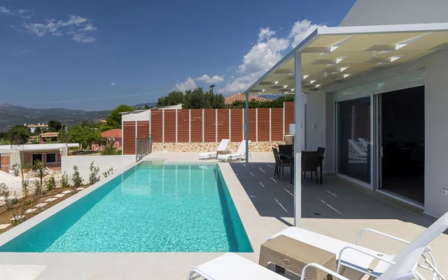 Casa di Pietra With 2 Bedrooms and 3 Bathrooms