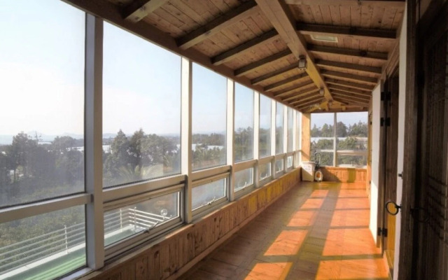 Seogwipo Wemegoong Pension