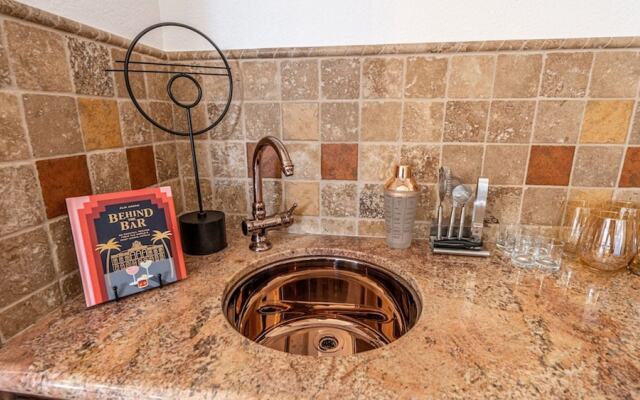 Entertainers Dream in Scottsdale W/pool and Games!