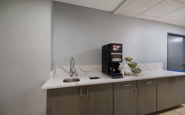 Quality Inn & Suites Oklahoma City North