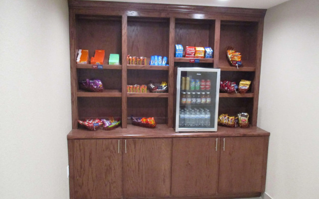Best Western Plus Galveston Suites