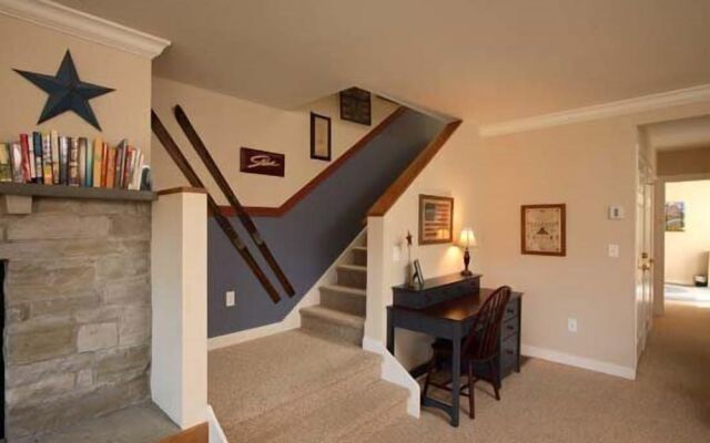 Americana at Topnotch Overlook