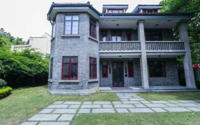 Yihe Gongguan Apartment