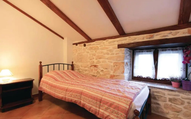 Apartments Ladonja