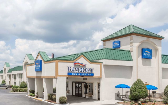 Baymont by Wyndham Greensboro/Coliseum