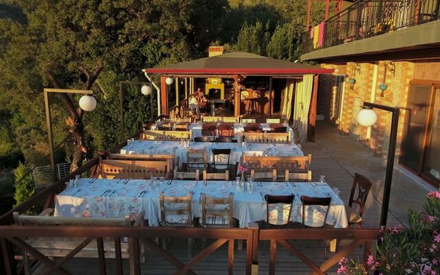 Onur Motel
