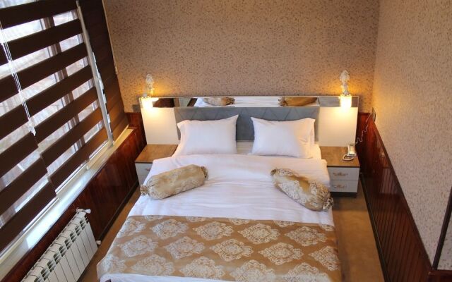 East House Hotel