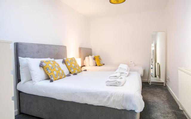 Royal Ashton Hotel