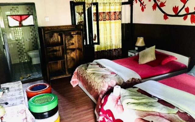 Safari Wildlife Lodge & Camp