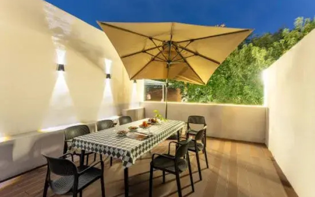 Shisanli Homestay (Lijingmen Luoyi Ancient City Branch)