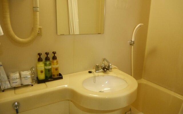 HOTEL LiVEMAX Yokohama Tsurumi