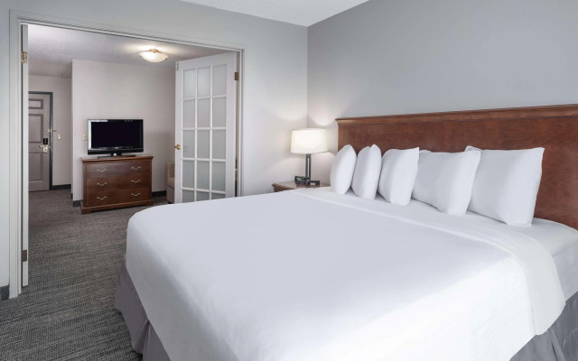 Country Inn & Suites by Radisson, Toledo, OH