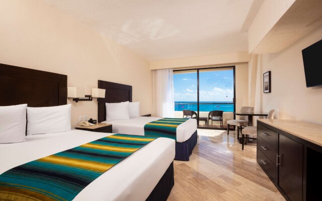 Crown Paradise Club Cancun All Inclusive