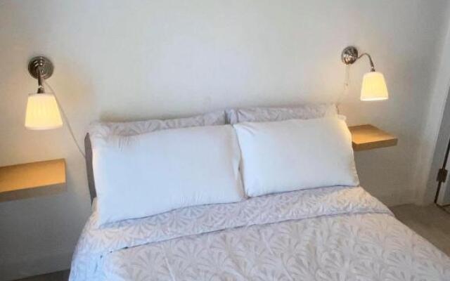 Room 3 Camp Street B&B