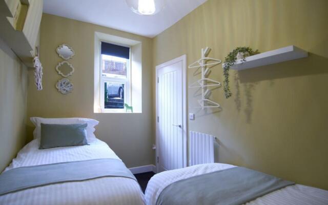 Knightstone Apartment