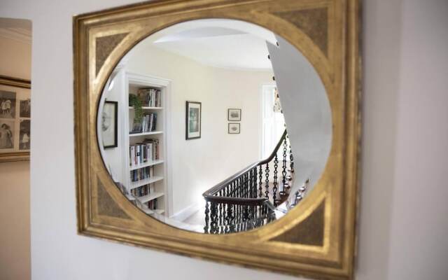 Charming 7-bed Estate House Near Gleneagles
