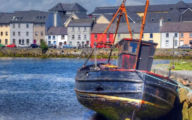 The Nook Oranmore Holiday Home