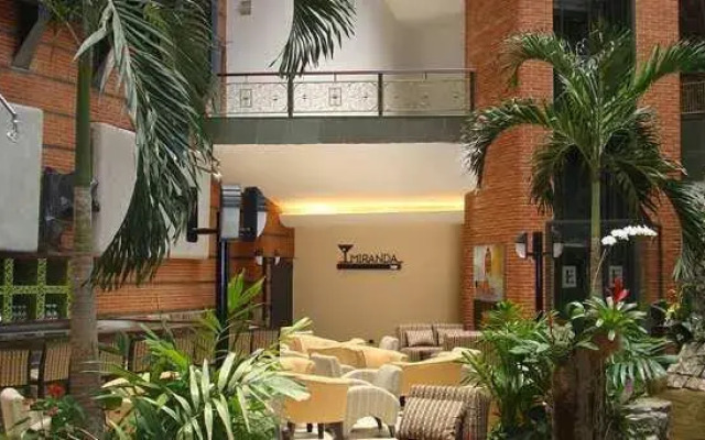 Embassy Suites Valencia Downtown