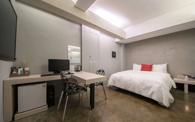Smart Tourist Hotel
