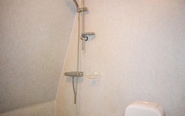 Awesome Home in Tingsryd With 5 Bedrooms, Sauna and Wifi