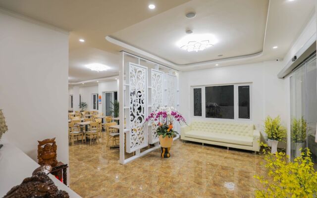 Dinh Cat Hotel Dalat