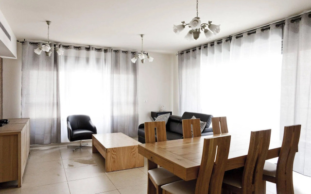 Sunshine Suites