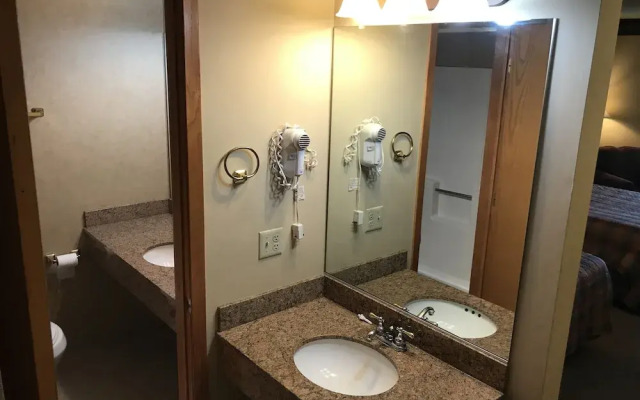 Riverwood Inn Extended Stay