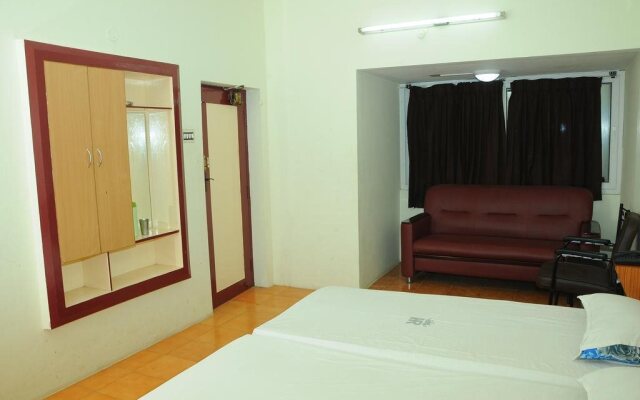 Hotel RadhaKrishna