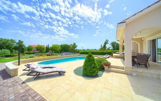 Luxury Holiday House Anabel