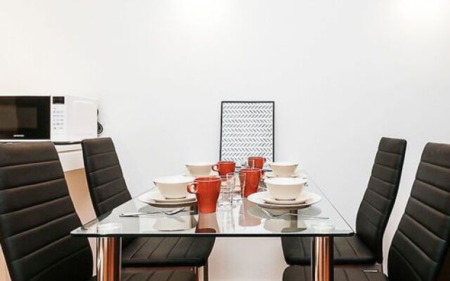Flinders Street Apartments