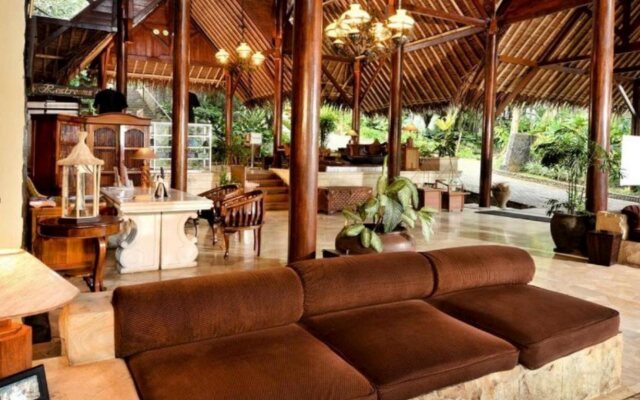 Kampung Sampireun Resort & Spa