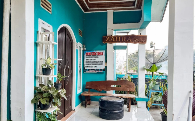 Homestay Zahra Syariah Gunung Dempo Mitra Reddoorz – Lobby – Pagar Alam