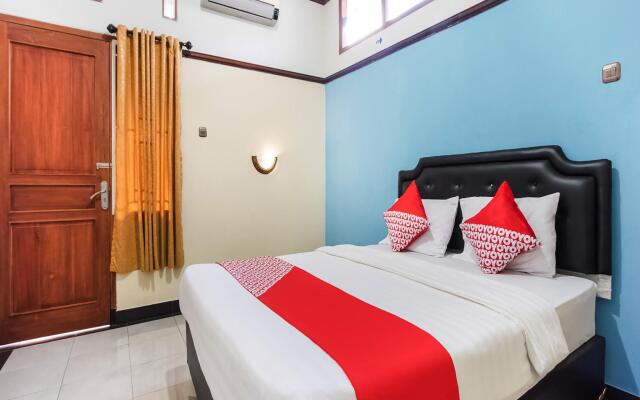 OYO 3892 Athaya Guesthouse Syariah