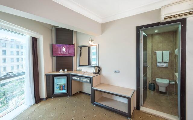 Ismira Hotel