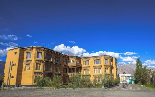 Hotel Grand Nubra