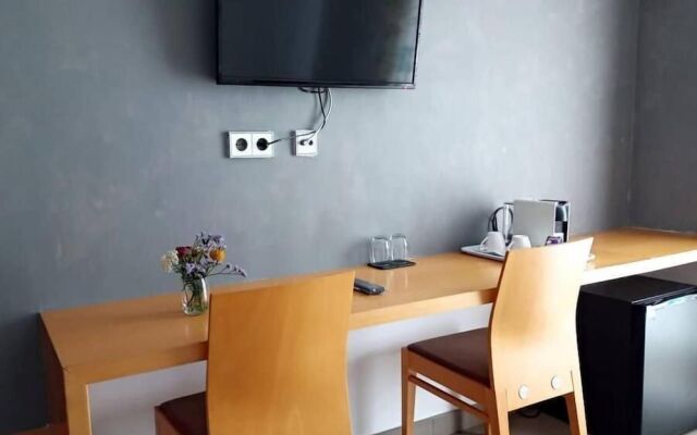 Hotel Alboran