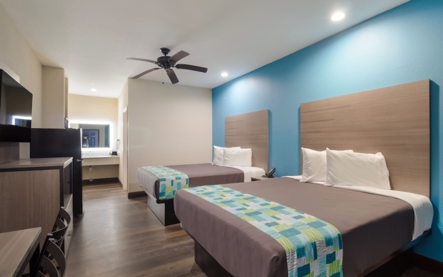 Scottish Inn & Suites