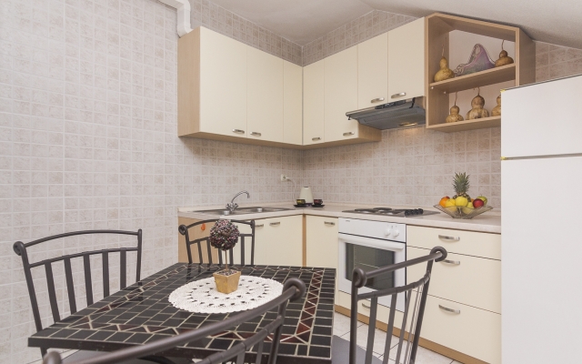 Apartment Sonja - 100 m from sea: A2 Brela, Riviera Makarska
