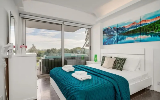 Protaras Thalassa Beachfront Suite